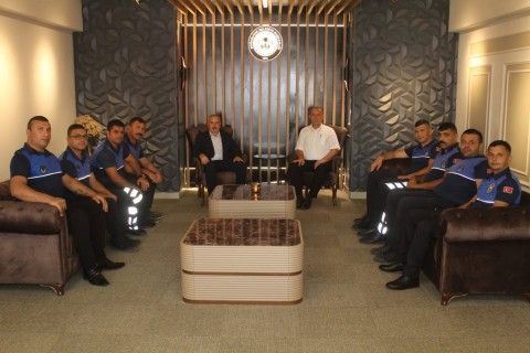 Boğazlıyan Belediye Başkanımız Gökhan Coşar, zabıta ekiplerimiz ile Zabıta Haftası münasebetiyle bir araya geldi.