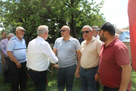 Eda Yağmur Kara ve Deniz Dağıstan Ünal kardeşimizin düğünleri öncesi düzenlenen bayrak kaldırma merasimine katıldık.